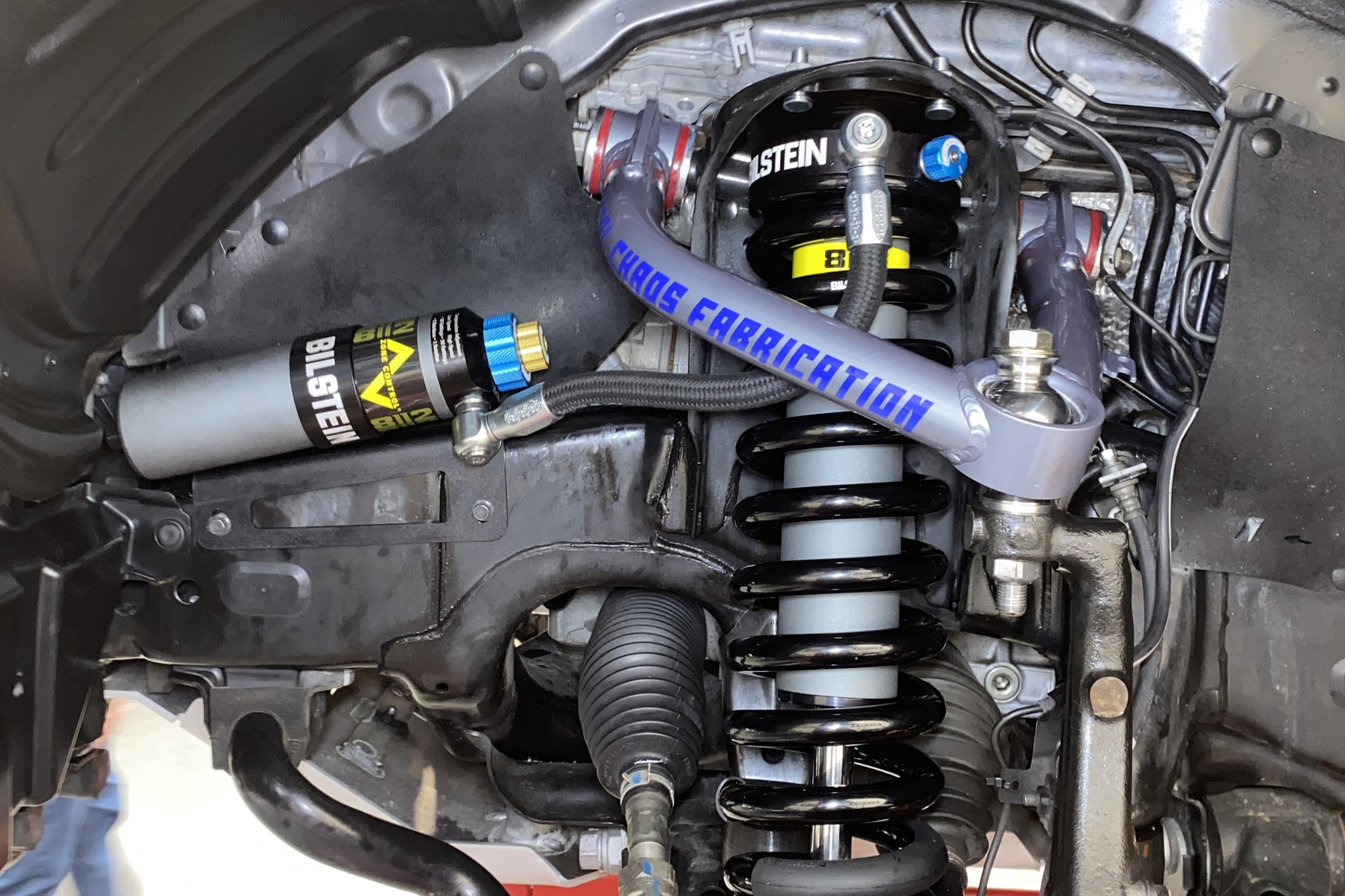 5-Total Chaos 87500 2nd Gen Tundra UCA Bilstein 8112 2 